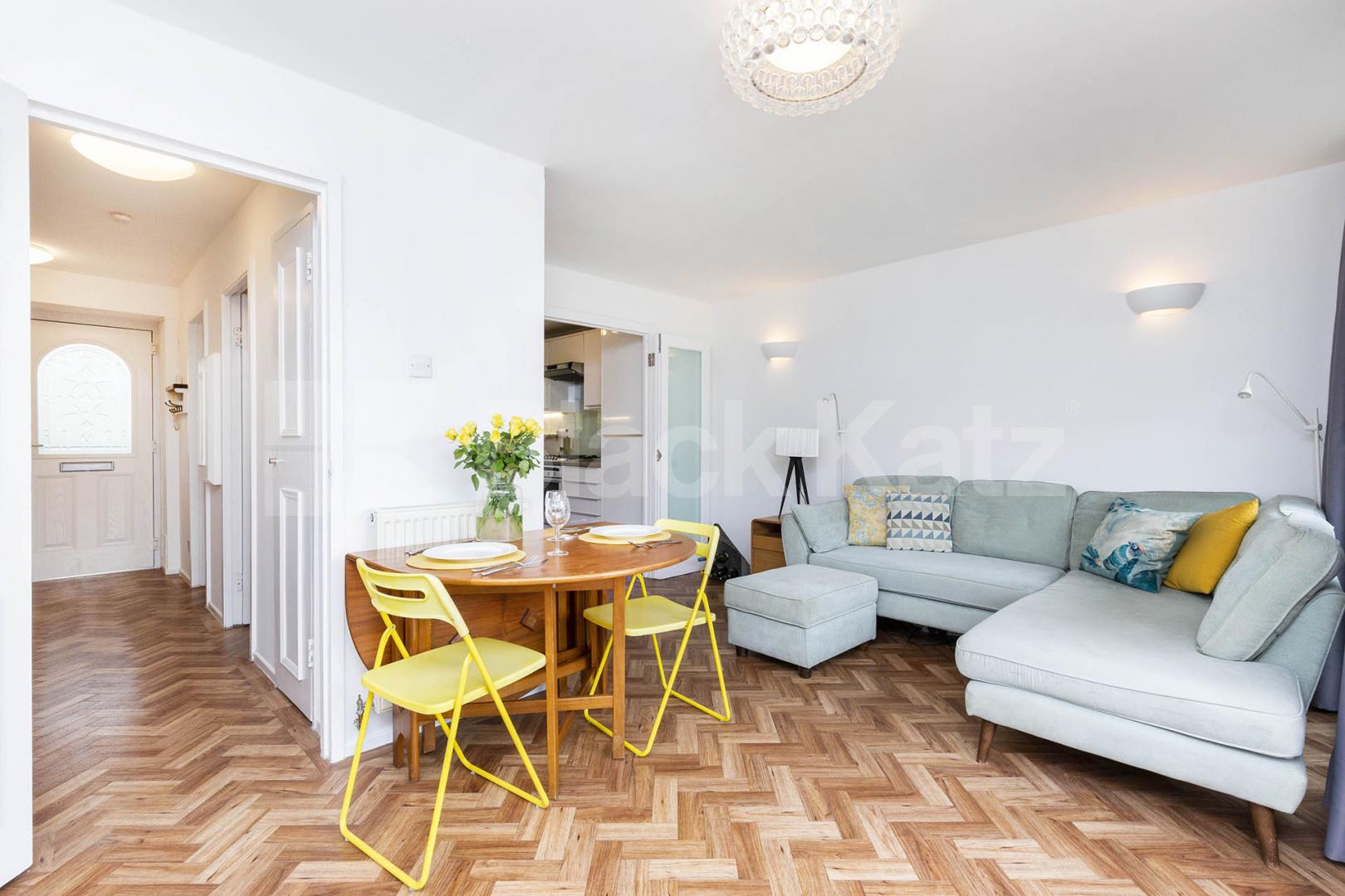 Split level Maisonette in a hard to beat location in between Angel & Kings Cross Wynford Road, Angel / Kings Cross